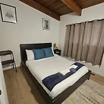 P&N Suites - Queen Room- Dubai